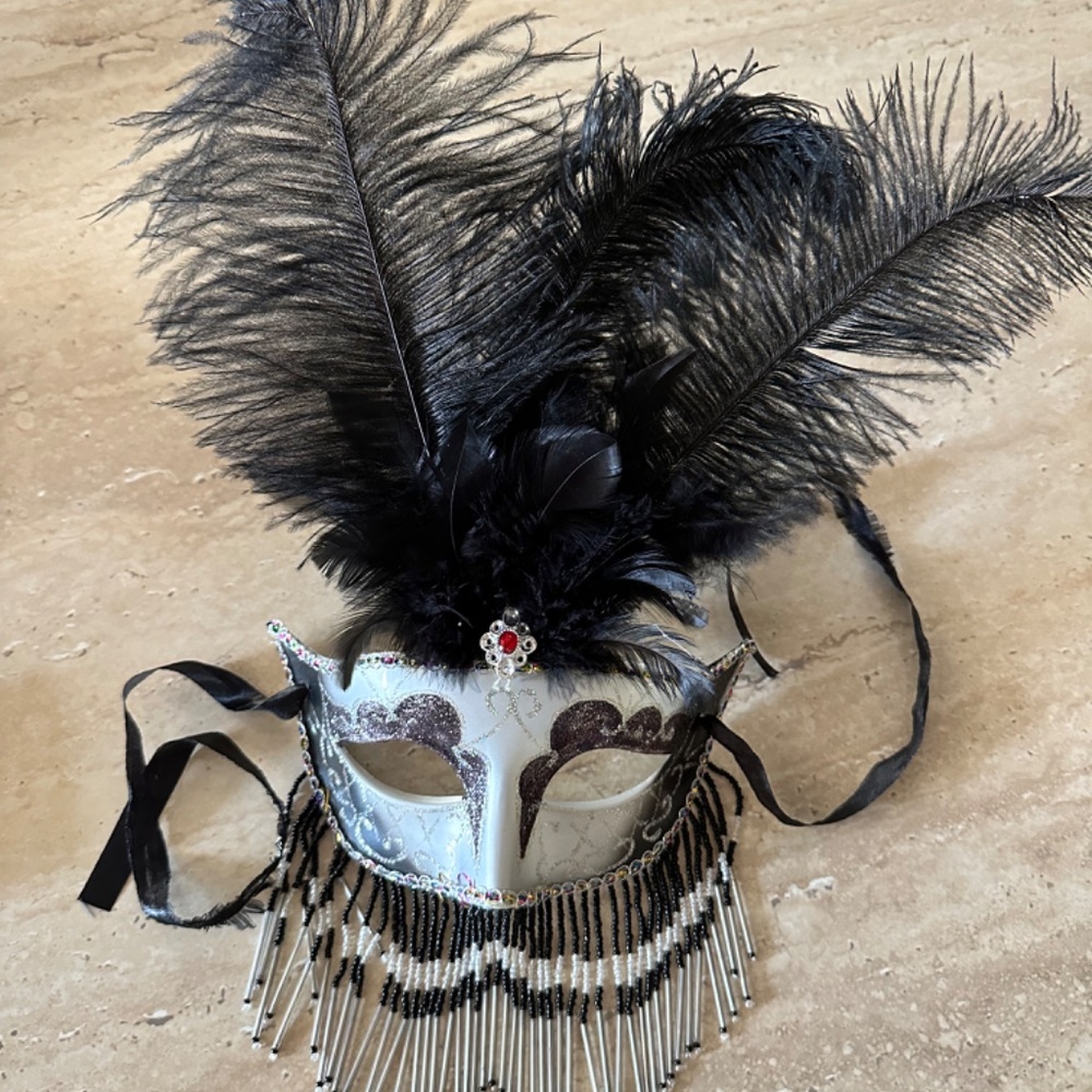 Masquerade Mask - Picture 2 of 2